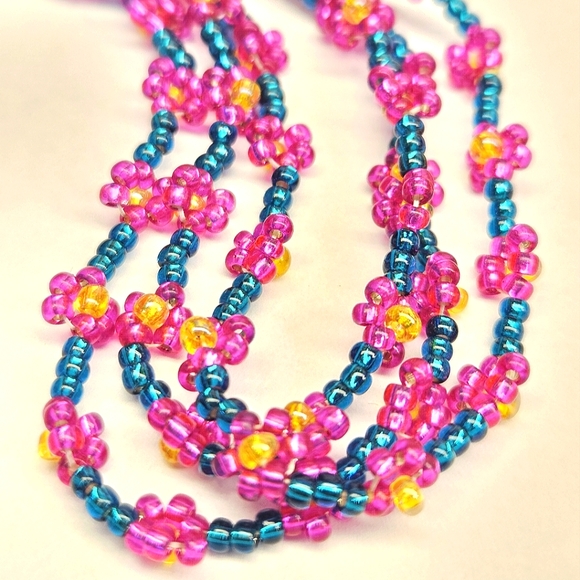 Handmade Triple Strand Seed Beaded Flower Bracelet - Picture 6 of 6